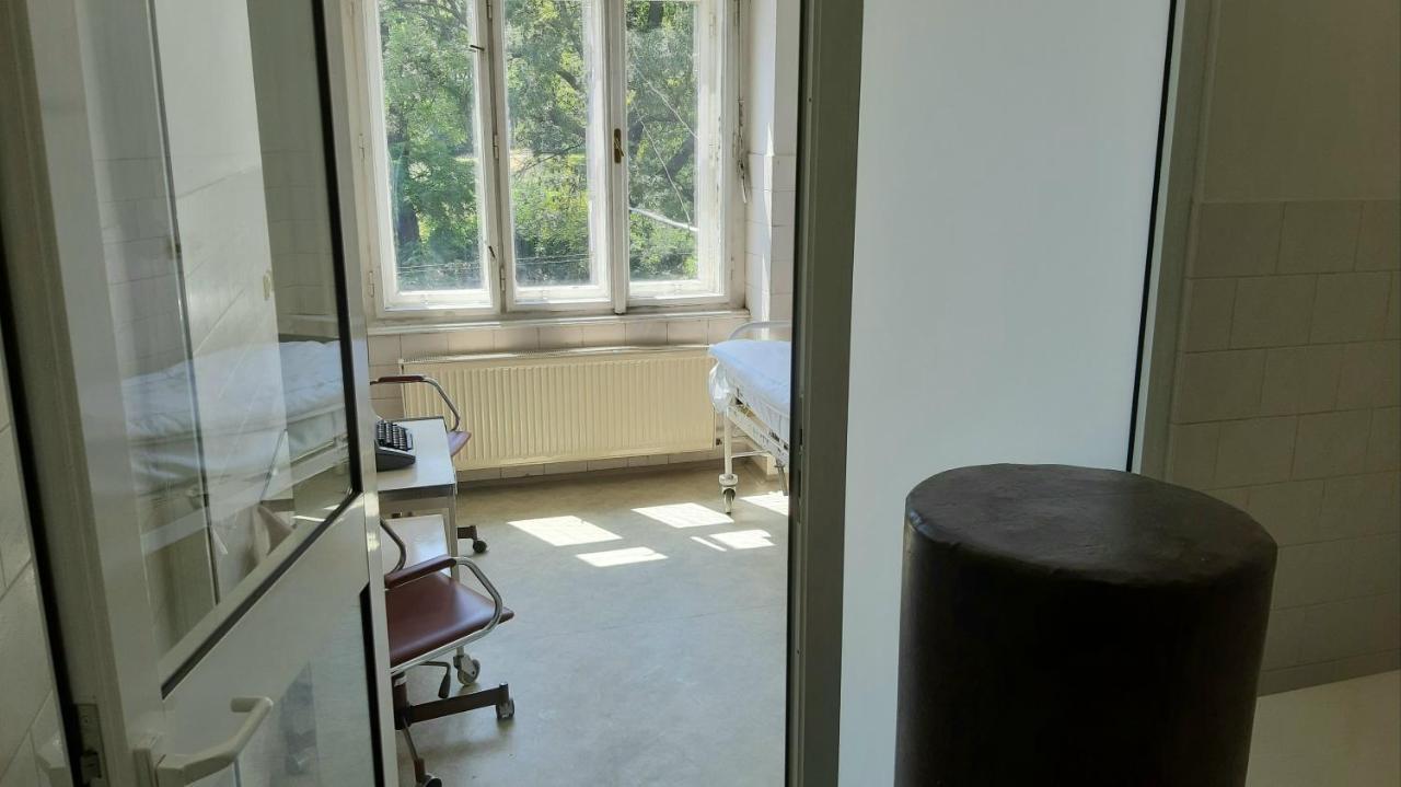 Franz Kafka Spital Hostel Бърно Екстериор снимка