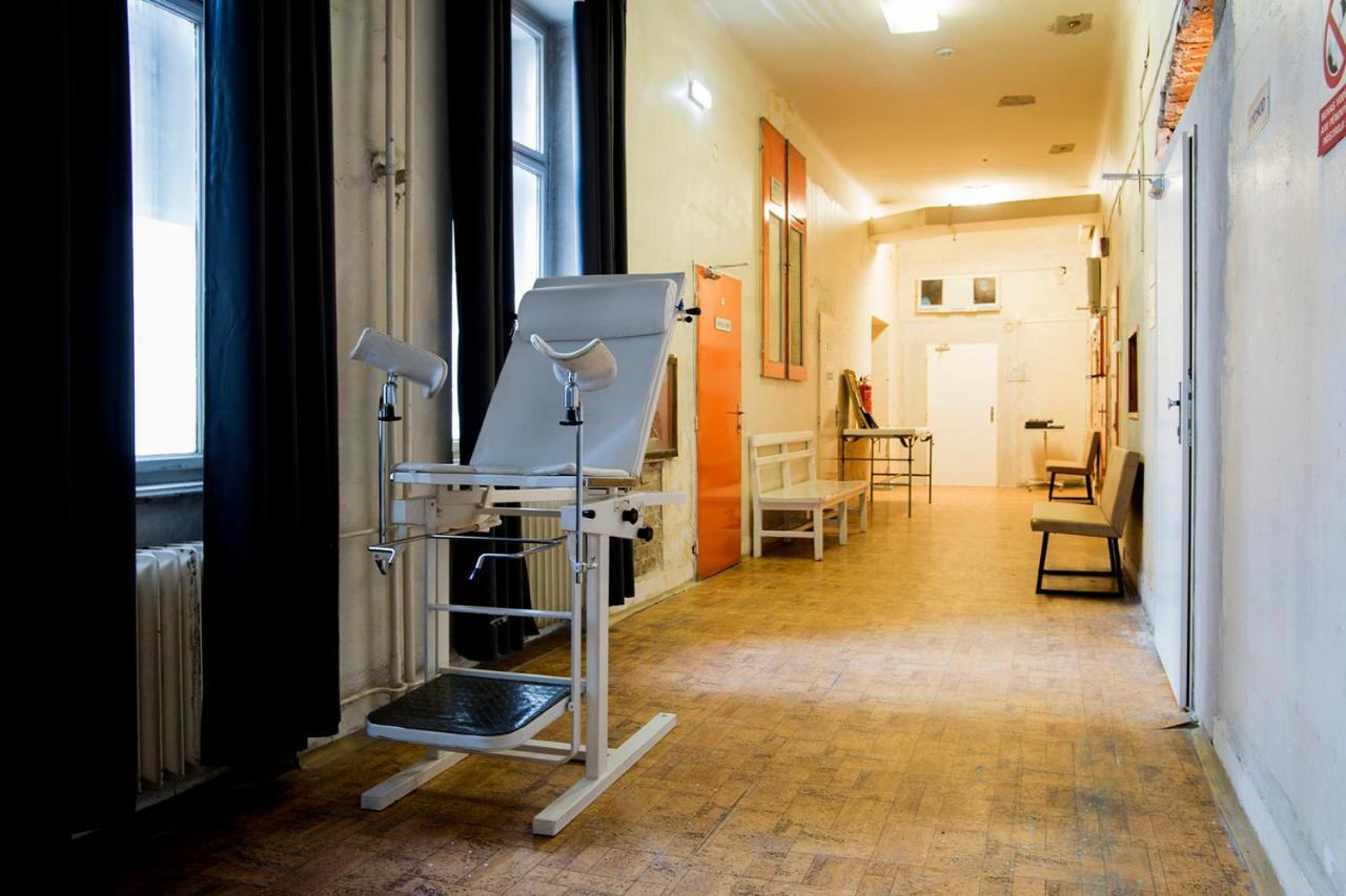 Franz Kafka Spital Hostel Бърно Екстериор снимка